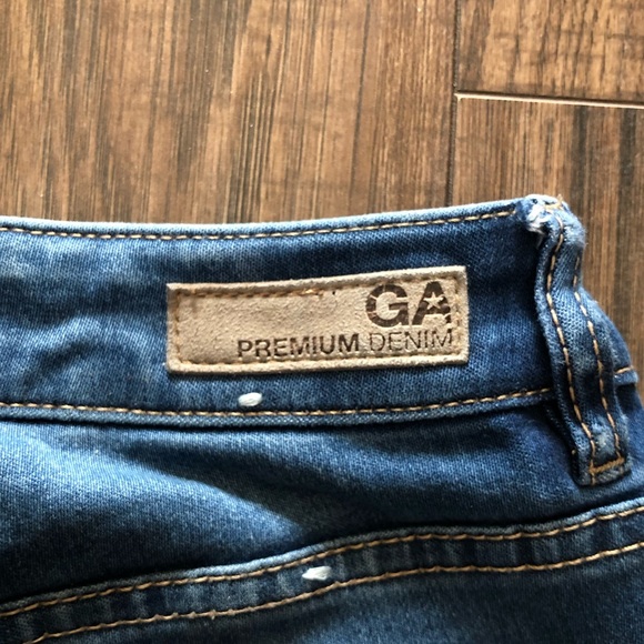 Garage High Waisted Ripped Jeans - Picture 10 of 10